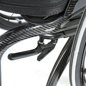 2024 <span class=keywords><strong>Xiangyang</strong></span> BZ marque en alliage d'aluminium cadre en fibre de carbone manuel fauteuil roulant de sport peut être actif loisirs shopping voyage - Product Image 3