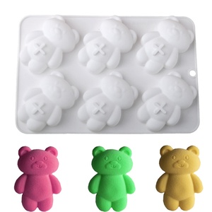 Moldes de Silicona de Grado Alimenticio con Forma de Oso Teddy Marrón de 6 Cavidades, Moldes Antiadherentes para Chocolate, Gomitas, Mousse y Resina - Product Image 2