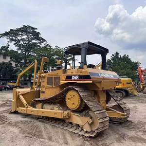 Maquinaria de movimiento de tierras Caterpillar D6R usada de rendimiento superior en condiciones de trabajo con motor central incluido en venta - Product Image 1