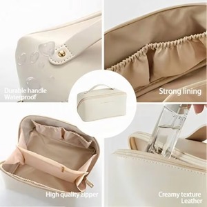 Bolsa de Aseo de Viaje de PU, Fábrica BSCI, Bolsa de Cosméticos de Cuero Vegano para Mujer, Impresión Digital Premium Personalizada de Fábrica, Cosméticos y Maquillaje - Product Image 5