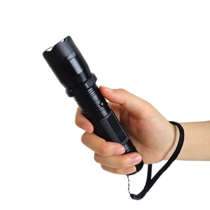 مصباح يدوي متعدد الوظائف متقدم الأكثر مبيعًا للدفاع عن النفس والإضاءة - Product Image 5