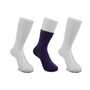Mannequins Offre Spéciale en fibre de verre Chaussettes de sport pour enfants Présentoir de formes <span class=keywords><strong>Pied</strong></span> de mannequin - Product Image 1