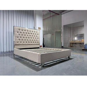 Pinzhi Home Custom King Size Terciopelo gris oscuro Tapizado Marco de cama doble Queen Luxury Modern con línea de costura Cabecero - Product Image 3