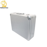 Grande boîte de transport d'outils en aluminium argenté personnalisée mallette de rangement en aluminium robuste avec incrustation de mousse pick-pluck
