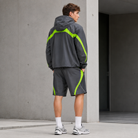 Ensemble survêtement sport IKDEER coupe-vent color block personnalisé avec pantalon court et capuche zippée pour la course en extérieur et le fitness