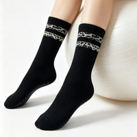 Chaussettes personnalisées à rayures léopard pour femmes, chaussettes antidérapantes, chaussettes de fitness, yoga, pilates, chaussettes à grip, chaussettes mi-hautes