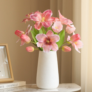 New Style <b>Artificial</b> Tulip High Quality Single <b>Stem</b> Silk <b>Artificial</b> Flowers for Mother's Day New Year & Wedding Decoration - Product Image 1