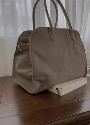 หัวเข็มขัดเงินรูปลิ้นจี่เทาช้างขนาดใหญ่