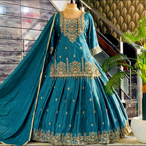 Ensemble Sharara en soie brodée bleu sarcelle avec dupatta, tenue traditionnelle indienne et pakistanaise pour femmes, coupe ample longue jusqu'au sol, toutes saisons - Product Image 5