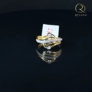 Elegante anillo de oro con diamante, diseño de onda curva, joyería moderna para mujer, banda elegante, regalo para ella, aniversario, compromiso - Product Image 2