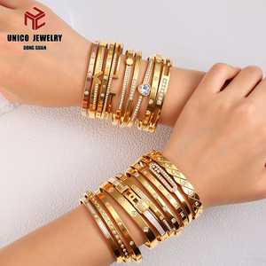 กำไลข้อมือแฟชั่นชุบทอง 18K PVD ไม่ลอก ไม่ดำ สำหรับผู้หญิง ขายส่งเพชร กำไลสแตนเลส - Product Image 5