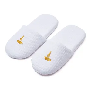 Cheap wholesale custom anti-slip personalized luxury EVA sole washable waffle weave white hotel slippers