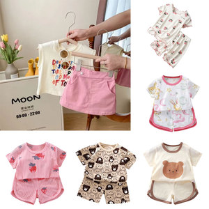 Nouveaux styles hebdomadaires : Ensembles T-shirt et short pour bébé, imprimés colorés de dessins animés, tenues d'été 0-12 mois - Product Image 1