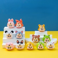 Vente en gros B2B : Figurines en résine crémeuse pastel Dinky Sugar Plum Dress-up Baby Zoo pour cadeau de Noël secret et décorations miniatures pour la maison