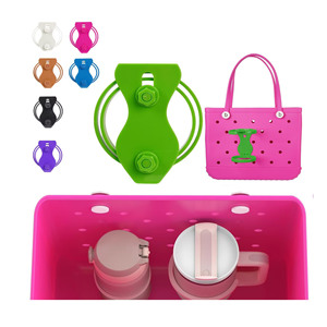 Porte-gobelet Bogg Bag pour bouteilles Stanley de 30 oz et 40 oz, support réglable pour boissons, compatible avec le porte-bouteille pliable Bogg Bag - Product Image 1