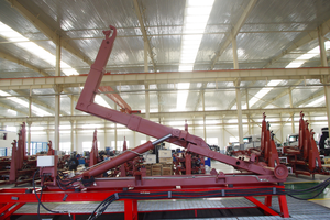 Palan à crochet hydraulique monté sur des camions lourds conçus pour le <span class=keywords><strong>transport</strong></span> de matériaux dans les déchets, le recyclage, la <span class=keywords><strong>ferraille</strong></span> - Product Image 2