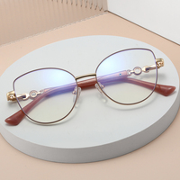 Montures de lunettes œil-de-chat 78008 pour femmes, montures optiques de luxe en acétate avec branches sculptées, montures de lunettes classiques