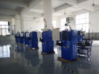 Petite machine à enrouler les ressorts de compression CNC 3 axes, machine à tirer le fil, 1-3 mm, 8330/8335, marque YFTH, 380 V, 12 kW, état neuf, roulement