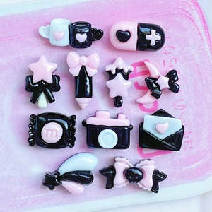 Mini Accessori in Resina Neri e Rosa a Tema <span class=keywords><strong>Fata</strong></span> Fai da Te, per Capsule di Matite, Fiocchi, Gioielli, Colla Crema, Decorazioni per Custodie Telefono, Fermagli per Capelli e Manicure - Product Image 2