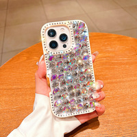 TPU de luxe haut de gamme pour iPhone 16 Pro Max pour iPhone 15 pour iPhone 14 étui de téléphone portable stéréo strass poignée de téléphone pour femmes