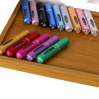 Flacons de parfum vides de luxe personnalisés, mini 5ml 8ml, rechargeables par le bas, en verre, atomiseur de parfum portable en aluminium