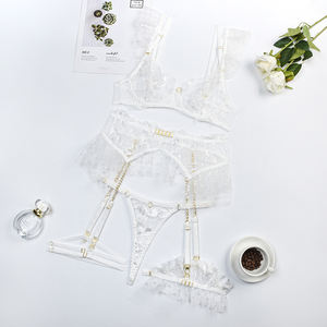 Conjunto de Lencería Sexy Transparente de Encaje de Alta Calidad, Conjunto de Ropa Interior Erótica para el Hogar con Cadena, para Seducción y Pasión Íntima - Product Image 5