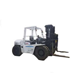 Chariot élévateur diesel d'occasion TCM 10 tonnes 3 mètres, modèle TCM 100, transmission 4x4, pneus pleins - Product Image 1