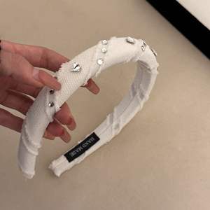 Diadema moderna <span class=keywords><strong>para</strong></span> <span class=keywords><strong>mujer</strong></span>, diadema con diamantes de imitación, diseño sencillo, cubierta de tela, diadema de plástico <span class=keywords><strong>para</strong></span> <span class=keywords><strong>mujer</strong></span>, aro decorativo elegante <span class=keywords><strong>para</strong></span> el pelo - Product Image 6