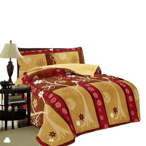 Edredones personalizados <span class=keywords><strong>de</strong></span> <span class=keywords><strong>invierno</strong></span> tamaño Super King impreso edredones Súper suaves ropa <span class=keywords><strong>de</strong></span> cama cálido <span class=keywords><strong>invierno</strong></span> <span class=keywords><strong>colchas</strong></span> edredón conjunto - Product Image 5