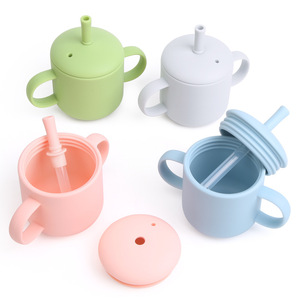 Gobelet à bec en silicone pour enfants, 210 ml, avec couvercle et paille, anti-brûlure, pour enfants de 1 à 2 ans - Product Image 1