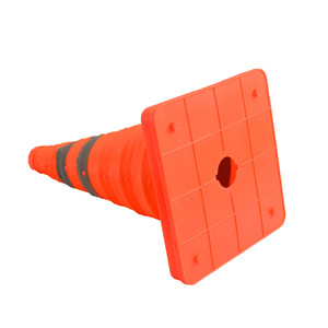 Cono de Tráfico Telescópico de PVC, Diseño Delgado, Fuente de Luz LED, Montaje en Suelo, Clasificación de Protección IP65 - Product Image 2