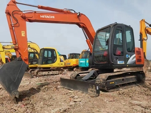 รถขุดขนาดเล็กมือสอง Hitachi ZX70 ของญี่ปุ่น ชั่วโมงการทำงานต่ำ พร้อมปั๊มไฮดรอลิกและกระบอกสูบของแท้จาก Hitachi มีขาย - Product Image 3