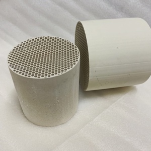 Cordierita, Mulita, Alúmina, Porcelana y Cerámica Personalizadas con Porosidad, en Forma de Panal Redondo y Cuadrado para Intercambiadores de Calor y Catalizadores - Product Image 5