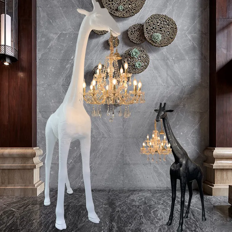 Zürafa zemin lambası yaratıcı cam çelik modern basit ışık lüks high-end dekorasyon büyük ünlü heykel zemin lambası