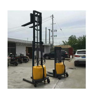 Apilador Semieléctrico de Alta Eficiencia con Radio de Giro Reducido para Pasillos Estrechos y Trabajo en Espacios Limitados - Product Image 2