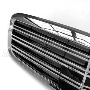 ชุดแต่งกระจังหน้ารถยนต์ สำหรับ Mercedes Benz S-Class W221 AMG ปี 2009-2012 - Product Image 3