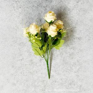 Bouquet de 7 roses artificielles de style européen, en soie, pour décoration de table extérieure, hôtel, mariage - Product Image 2