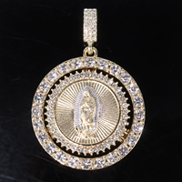 Pendentif Notre-Dame de Guadalupe glacé, plaqué or 14 carats, alliage de zinc, émail coloré, entièrement serti de zircone cubique, médaillon rotatif, cadeau religieux hip-hop