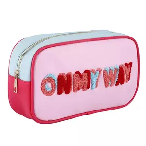 Custom Pu Leather Vacay Cosmetic Bag Travel Portable Zipper Toiletry Bag Embroidery Chenille Letter Patches Makeup Organizer Bag