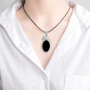 Pendentif en pierre brute de grande taille en jadéite naturelle haut de gamme de qualité A, tête de léopard en jade véritable, jade vert transparent, incrustation en argent S925 - Product Image 1