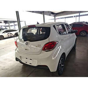 Guazi Usado 2021 CHANGAN Benni E-Star Sedán Eléctrico Automático FWD de 5 Asientos LHD 32.2kWh 301km de Autonomía Fabricado en Abril de 2021. - Product Image 5