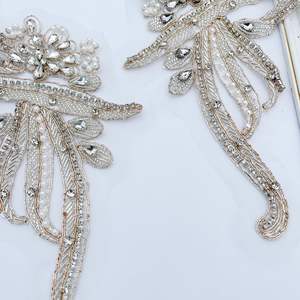 Aplikasi Sayap Berhias Manik-Manik Mewah Buatan Tangan RYL - Patch Jahit untuk Gaun Pengantin, Gaun Pesta & Pakaian Formal - Product Image 3