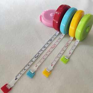 ตลับเมตรแบบพับได้ขนาดเล็ก 1.5 ม. สีสันสดใส พร้อมโลโก้สั่งทำ สำหรับของขวัญส่งเสริมการขาย - Product Image 3