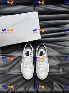 Calzado Deportivo de Lujo Unisex para Hombre y Mujer, de Cuero Genuino con Cierre de Cordones, para Caminar y Correr en Verano y Otoño, Estilo Moncler - Product Image 6