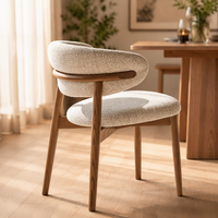 Chaise de salle à manger moderne en bois de frêne blanc, dossier incurvé avec revêtement en lin texturé, idéale pour salle à manger, table d'appoint de cuisine