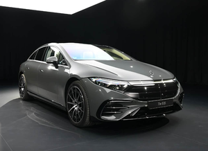MERCEDES EQS <span class=keywords><strong>450</strong></span>+ 580 4MATIC NOUVEAU VÉHICULE ÉNERGÉTIQUE DE CHINE POUR L'EXPORTATION 5 PORTES 5 PLACES en stock - Product Image 3