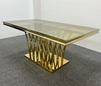 Table de réception rectangulaire haut de gamme en verre et acier inoxydable doré, design moderne, pour événements extérieurs, 40-45 kg