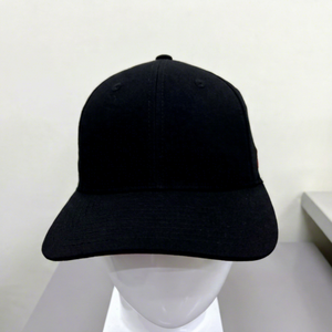 Gorra de Béisbol Estructurada de 6 Paneles con Logotipo y Color Personalizables, Accesorio Casual Moderno para Exteriores, Hecha en Fábrica en Vietnam - Product Image 1