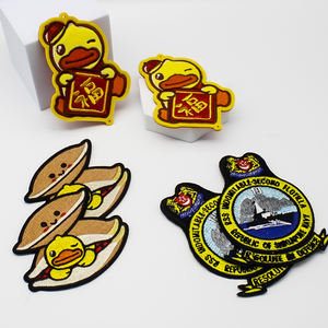 Muestras de ropa parche tejido personalizado tela no tejida sombreros logo parche tejido - Product Image 6