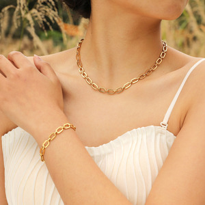Ensemble collier et bracelet en chaîne trombone |   Chaîne ovale en acier inoxydable plaqué or 18K PVD |   Imperméable Hypoallergénique - Product Image 3